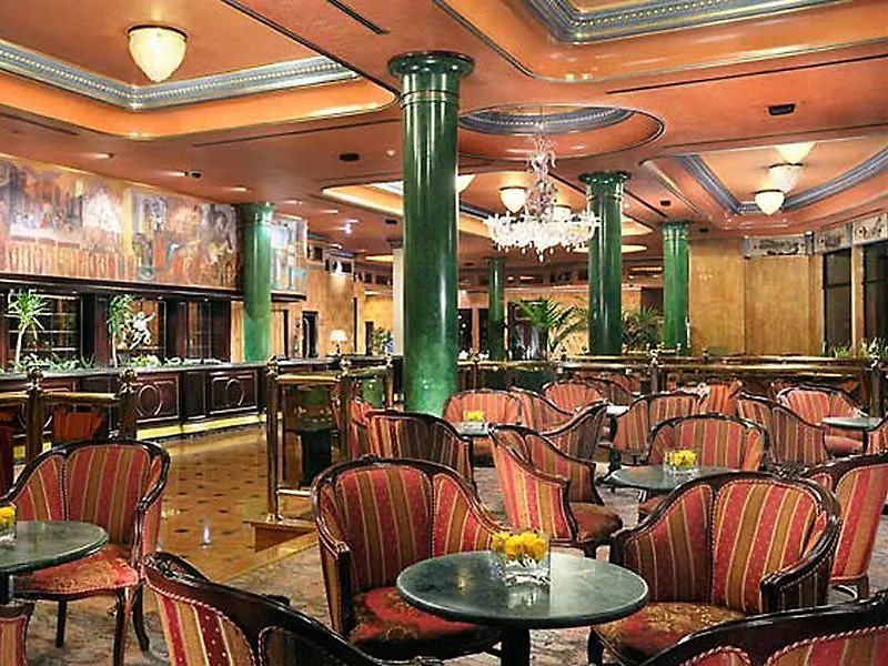 Milan Marriott Hotel 4*,